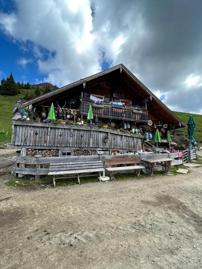 Ferienwohnung Haus Laubreuter Kaprun Exterior foto