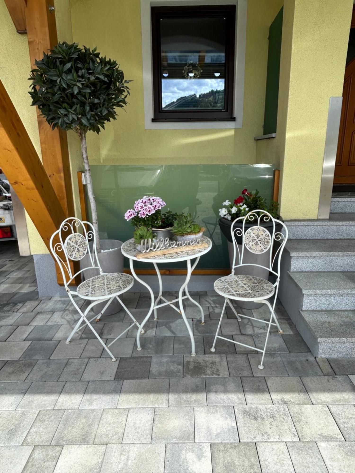 Ferienwohnung Haus Laubreuter Kaprun Exterior foto